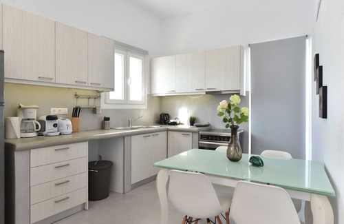 Paros Villa | The Local House