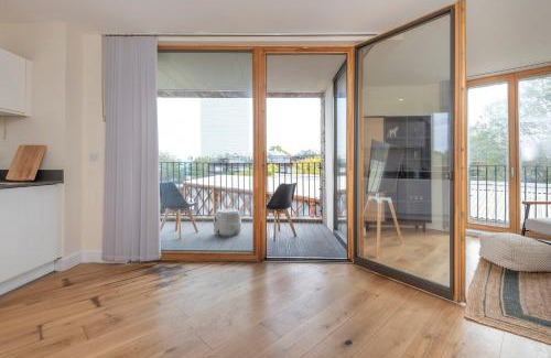 Notting Dale Apartment | The Lockton - Portobello Road