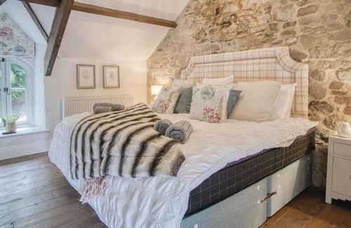Ludchurch House | The Lodge - 2 Bedroom Cottage - Princes Gate