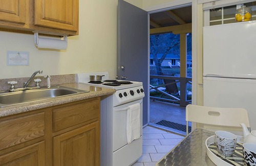 Upper Lake Hotel | The Lodge At Blue Lakes