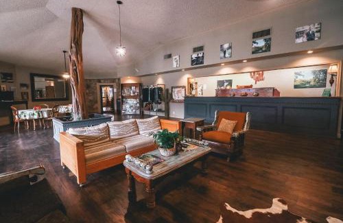 Wimberley Hotel | The Lodge at Cypress Falls
