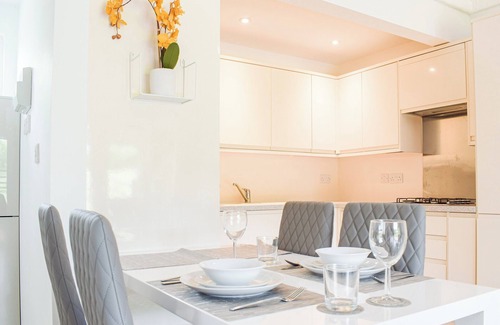 Leominster Cottage | The Lodge at Forbury Cottage