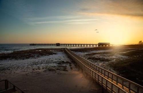 Gulf Shores Resort | The Lodge at Gulf State Park, A Hilton Hotel