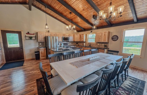 Rockbridge Cabin | The Lodge at Hocking Hills - 2 Hot Tubs 🔥 6 acres - Lake access