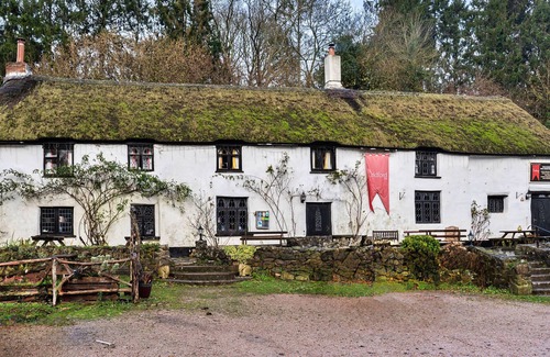 Trusham House | The Lodge at The Cridford Inn by Interhome
