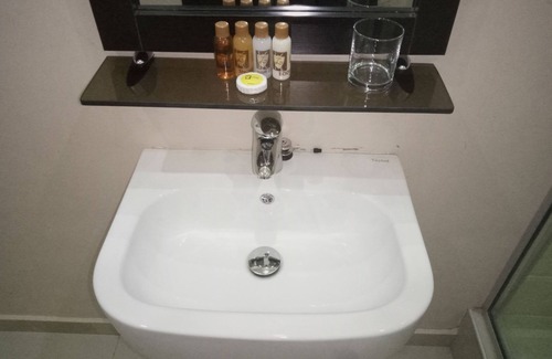 Ikoyi Hotel | The Lodge by Kabachi