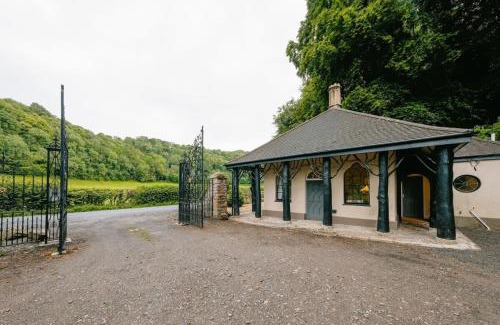 Blagdon Apartment | The Lodge Gatehouse at Coombe Lodge