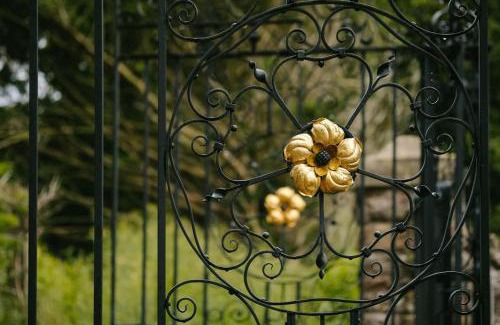 Blagdon Apartment | The Lodge Gatehouse at Coombe Lodge
