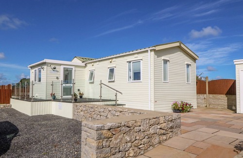 Rhosybol Cottage | The Lodge