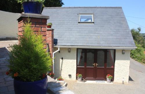 Newcastle Emlyn Apartment | The Lodge