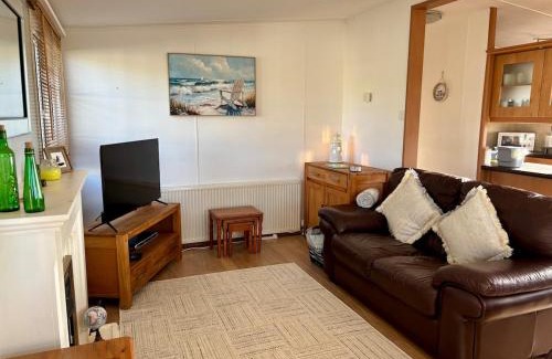 Dinas Cross House | The Lodge