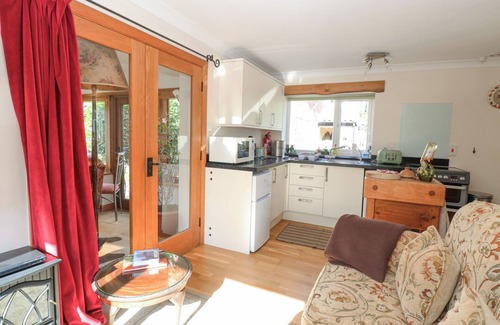 Tunstead Cottage | The Lodge