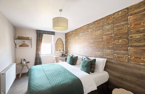 Newbury Hotel | The Lodge Hotel