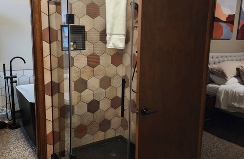 Hancock Apartment | The Lodge- Houdini Suite