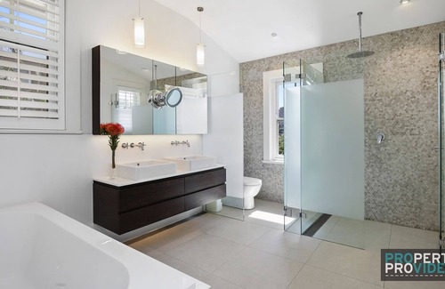 Neutral Bay House | The Lodge - Neutral Bay Holiday House