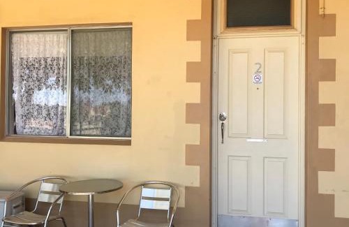 Broken Hill Hotel | The Lodge Outback Motel