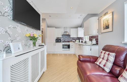 St Austell House | The Lodge, Polgooth