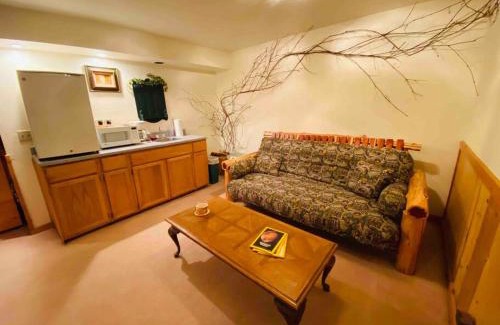 Eureka Springs Ski Chalet | The Loft at Bear Mountain log cabins