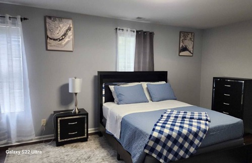 Lawrenceville Apartment | The Loft at Hiram Davis is a cozy Loft 5 minutes from downtown Lawrenceville.