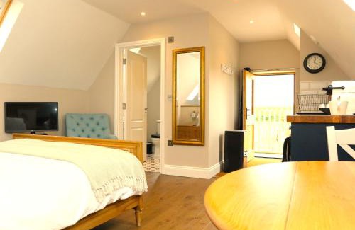 Gloucester House | The Loft at the Croft - Stunning rural retreat perfect for couples & dogs