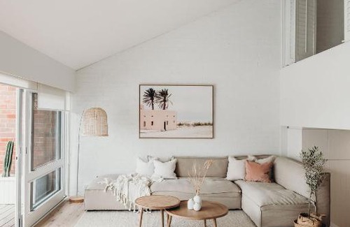 Corlette Apartment | The Loft