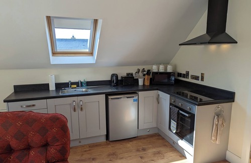 Castlederg Apartment | The Loft, Cosy 2 bed apartment Sleeps 3