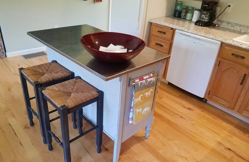 North Granby House | The Loft @ Lost Acres ~ A Peaceful Rural Escape on a Farm Winery!