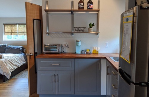 Richmond House | The Loft: Modern Open space in Southeast Portland