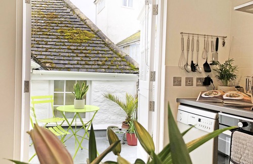 St Ives Cottage | THE LOFT Modernised fisherman's cottage in old St Ives, Cornwall