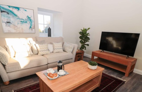 Fenwick Apartment | THE LOFT, pet friendly, luxury holiday cottage in Fenwick