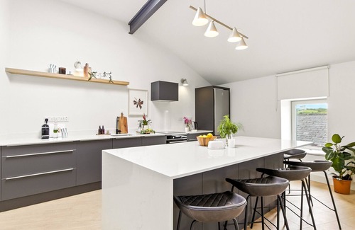 Clifden Ski Chalet | The Loft @ The Warehouse Clifden