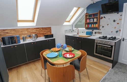 Saundersfoot Cottage | The Loft @ Wisteria Cottage