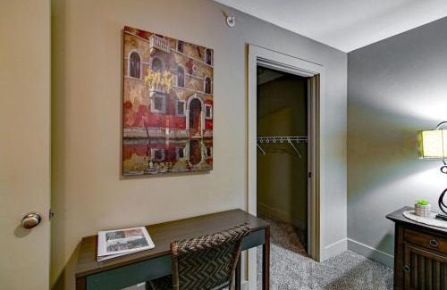 Clarksville Apartment | The Lofts of Downtown (540 N 2nd St, #106)