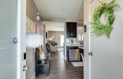 Clarksville Apartment | The Lofts of Downtown (540 N 2nd St, #211)