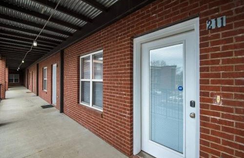 Clarksville Apartment | The Lofts of Downtown (540 N 2nd St, #211)