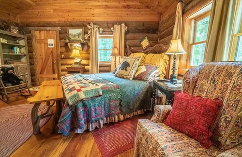 Clarkesville Cabin | The Log Cabin