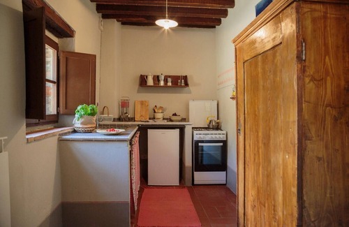 Pieve a Presciano Apartment | THE LOGGES On the road of dreams gray