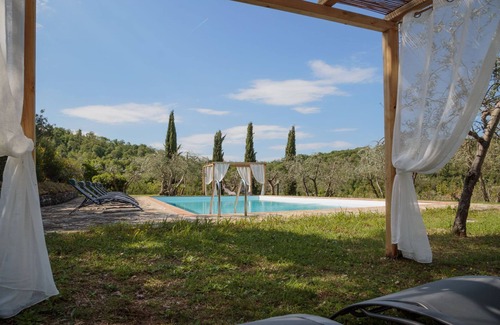 Pieve a Presciano Apartment | THE LOGGES On the road of dreams gray