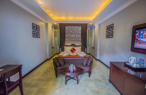Legian Hotel | The Lokha Legian Resort & Spa