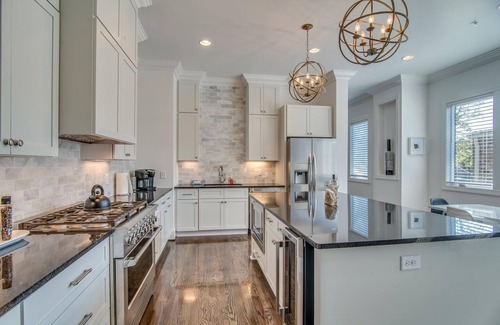 Hillsboro West End House | The London on Acklen