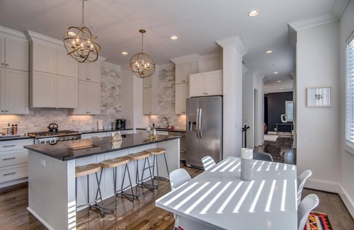 Hillsboro West End House | The London on Acklen