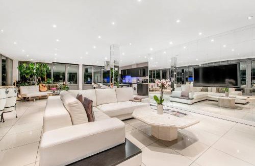Brixton Hill House | The London Skyline Penthouse