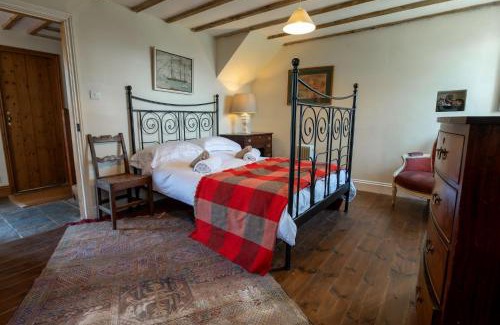 Rhyd-y-clafdy House | The Longhouse