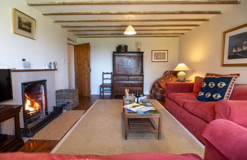 Rhyd-y-clafdy House | The Longhouse