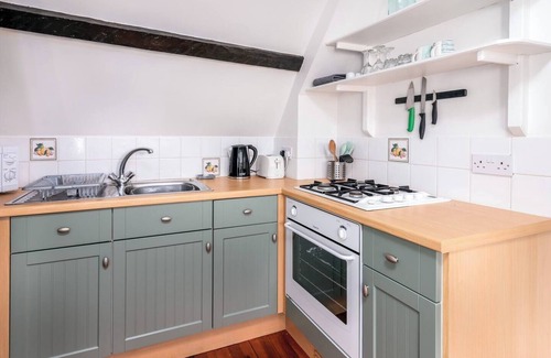 Whitby Apartment | “The Look Out” Characterful apartment.