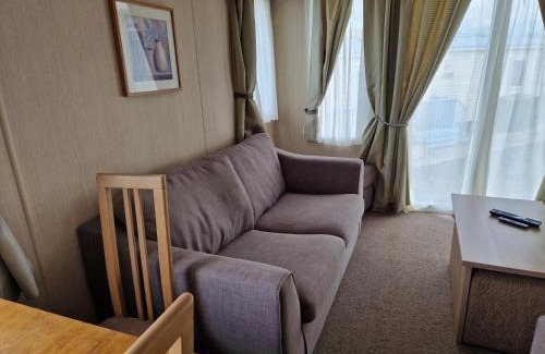 Aberystwyth House | The Lookout 3 Bedroom Family Caravan with Sea View Pet Friendly