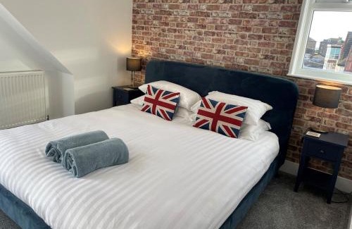 Hythe Apartment | The Lookout