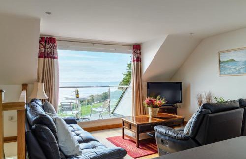 Seaton House | The Lookout - Mount Brioni