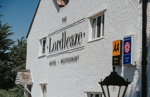 Chard Apartment | The Lordleaze Hotel And Restaurant Standard Double