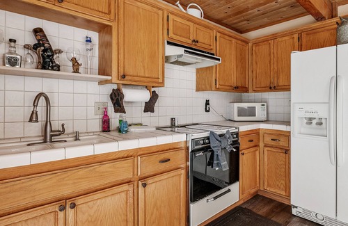 Peter Pan Cabin | The Lost Boys Hideaway - One of a Kind Mountain Getaway!